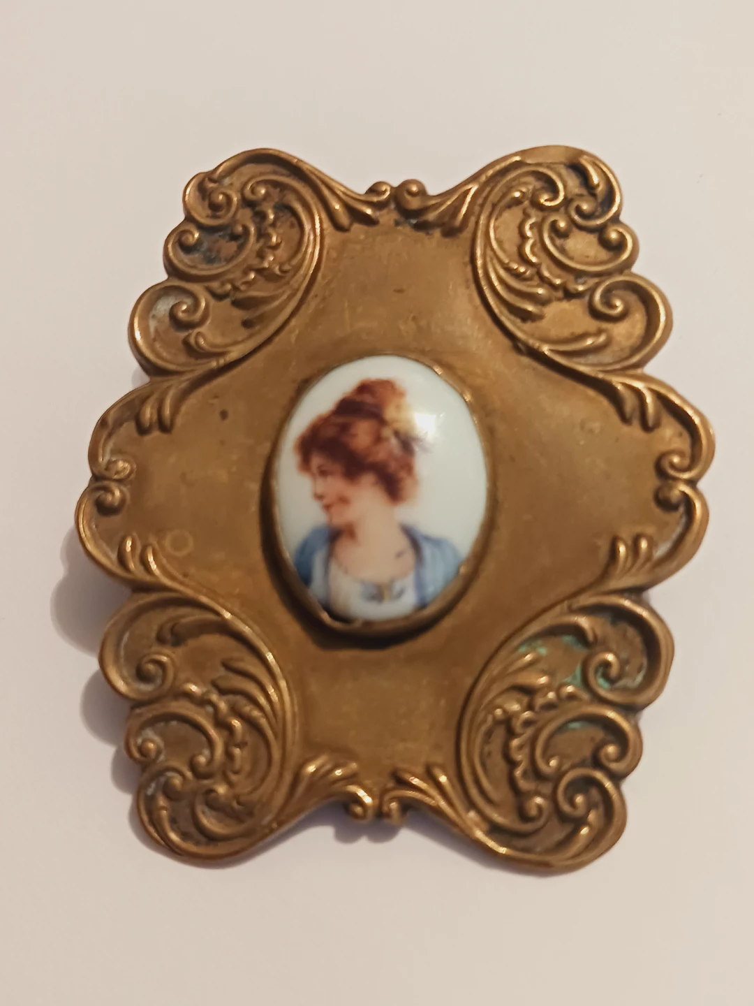 Antique Victorian Cameo Portrait Brooch - photo 2