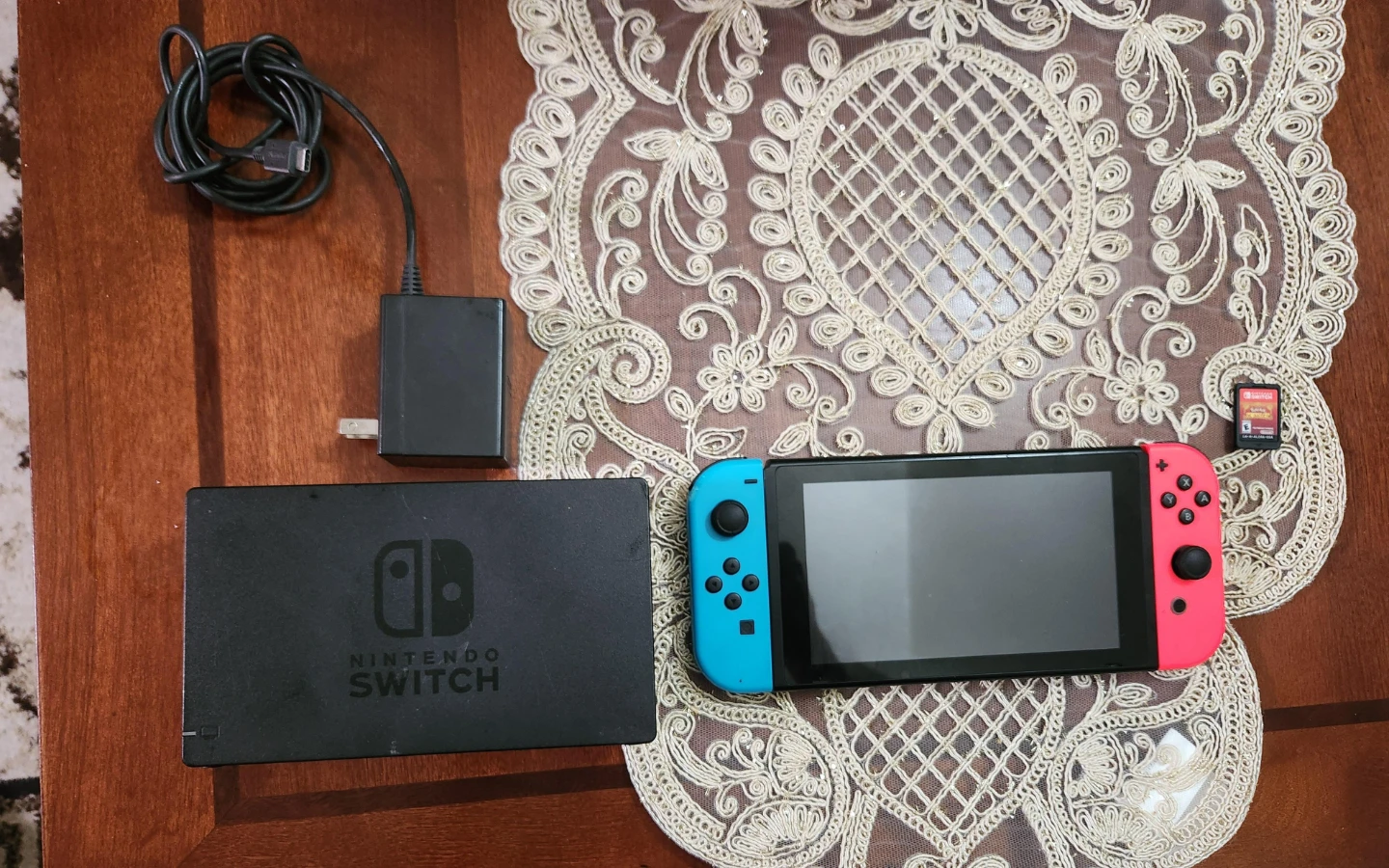 Nintendo Switch Console with Pokemon Scarlet Game - photo 4