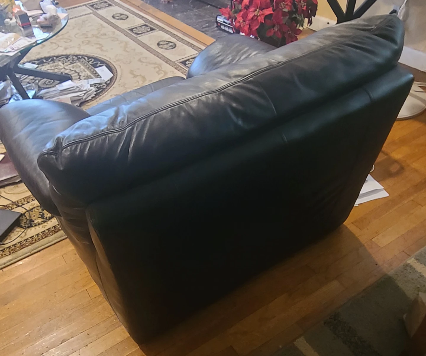 Black Leather Three-Seater Sofa - photo 5