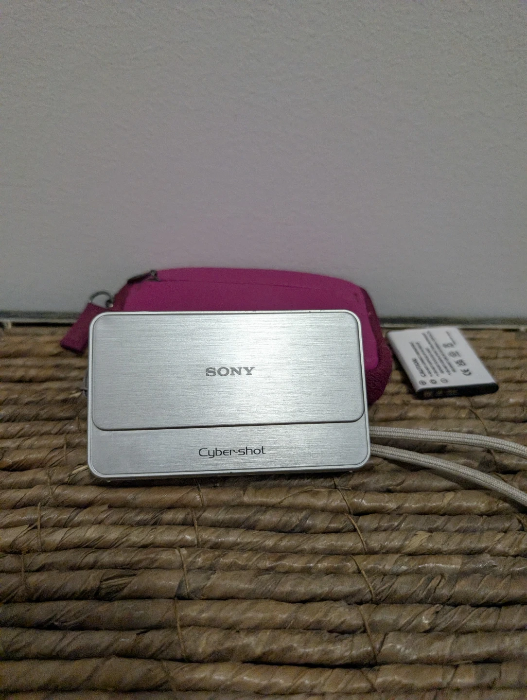 Sony Cyber-shot DSC-T99 Digital Camera