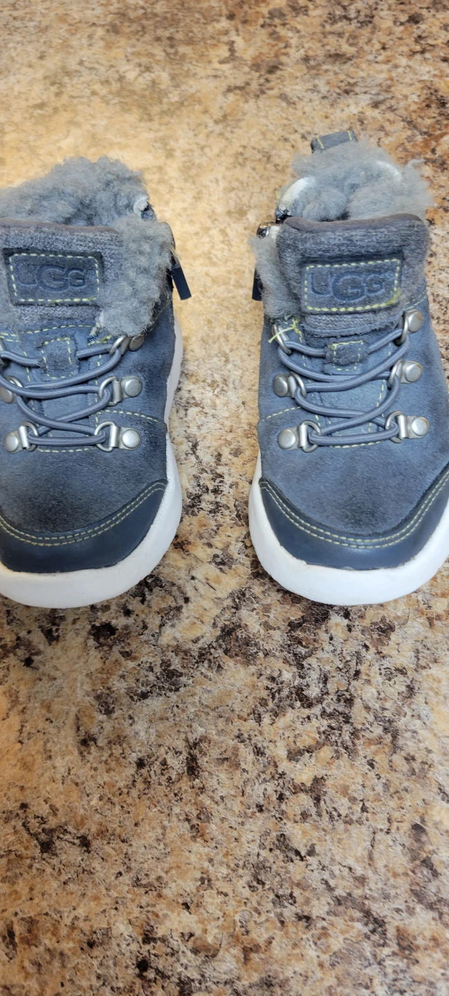 UGG Waterproof Winter Boots sz 7