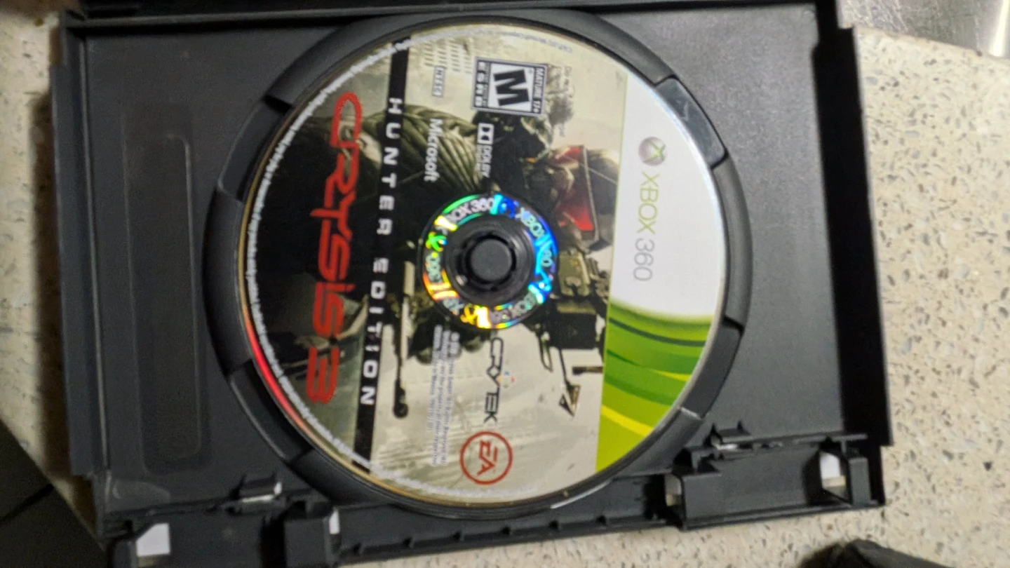 Crysis 3 Hunter Edition for Xbox 360 - photo 3