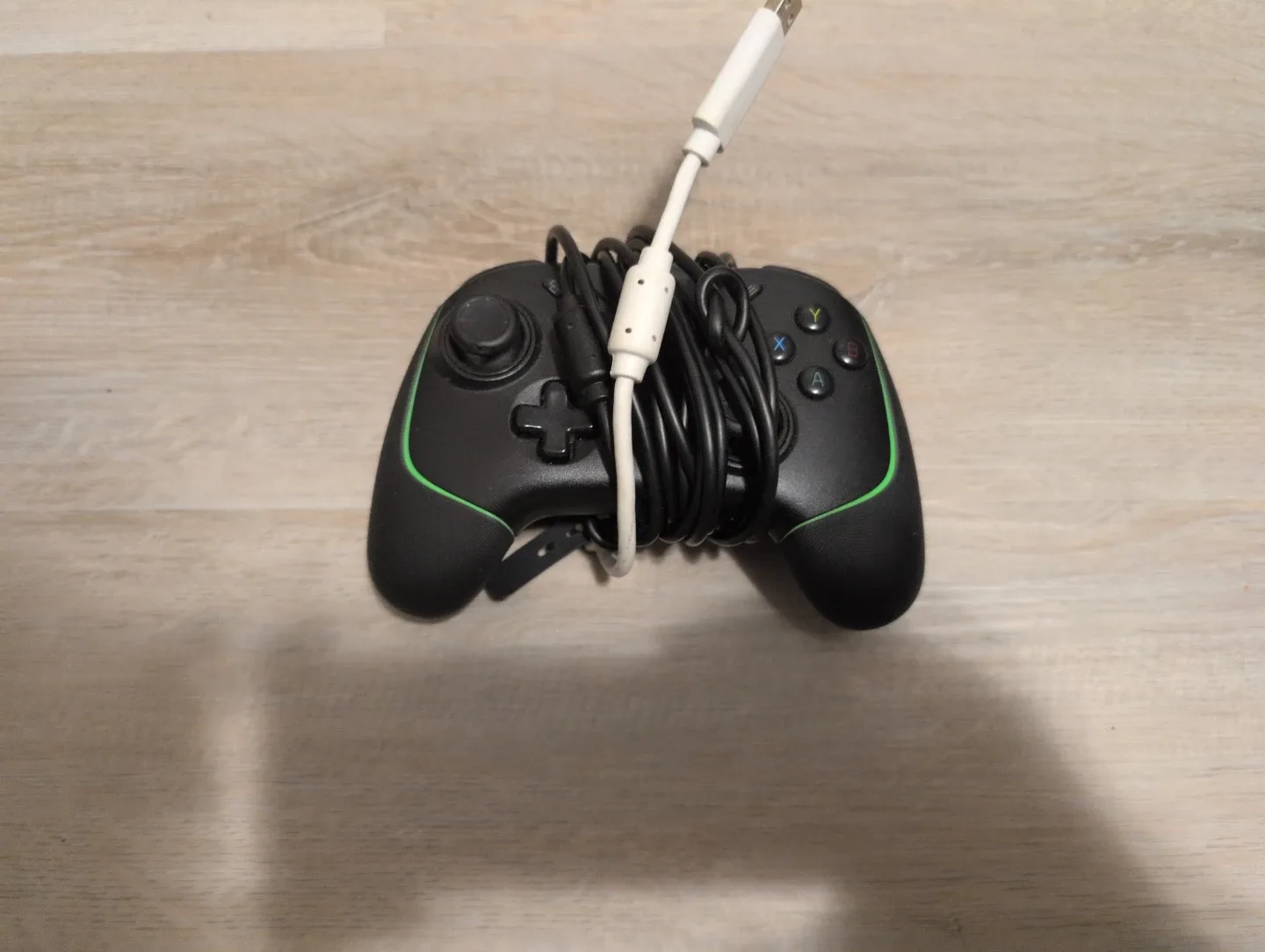 Razer Wolverine V2 Wired Gaming Controller - photo 2