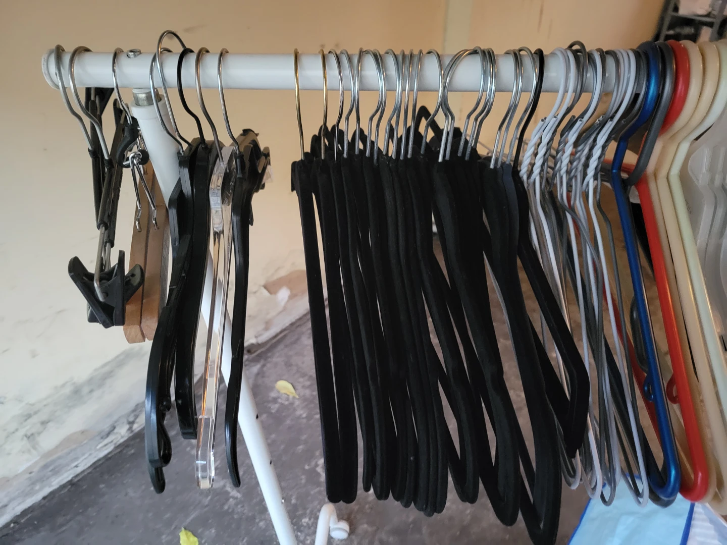 $0.20 each Assorted Clothes Hangers - Variety Pack - photo 4