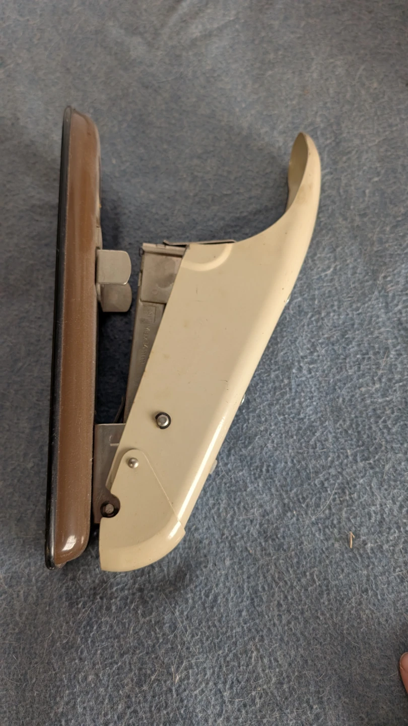 Vintage Apsco A9 Stapler - photo 3
