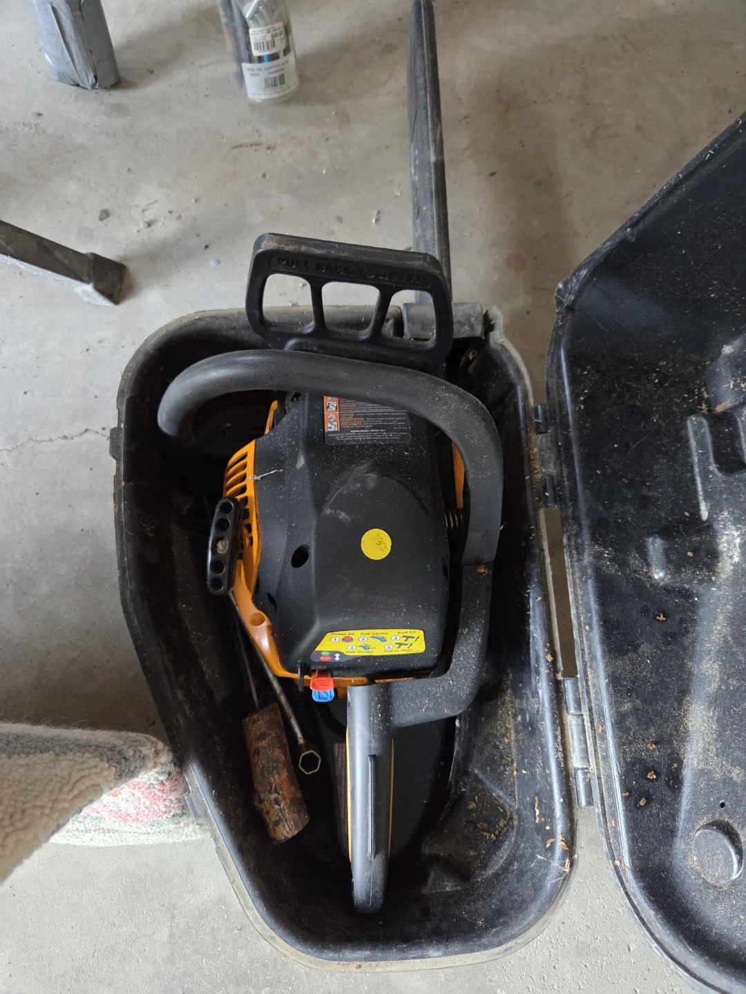 Poulan Pro Chainsaw with Carrying Case