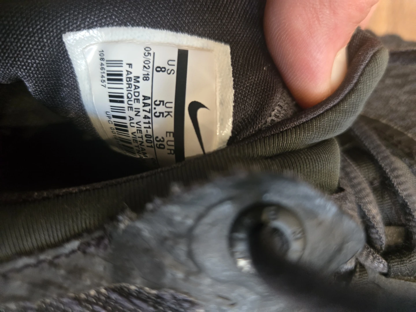 Nike Black Running Shoes - Size 8 US - photo 3
