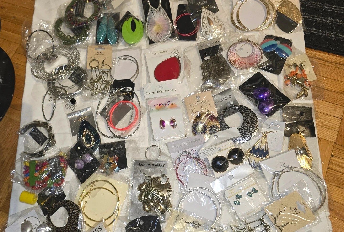 $20 for ALL NEW Assorted Fashion Jewellery Collection - photo 2