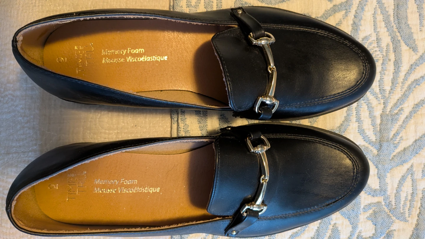 Time and Tru Black Loafers Size 9 - photo 3