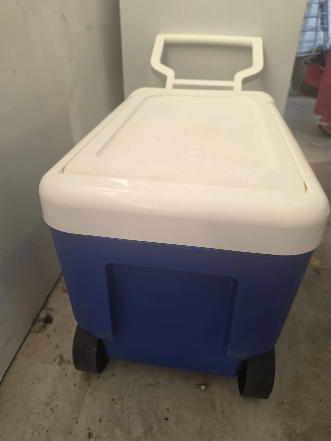 Igloo Rolling Cooler - photo 2