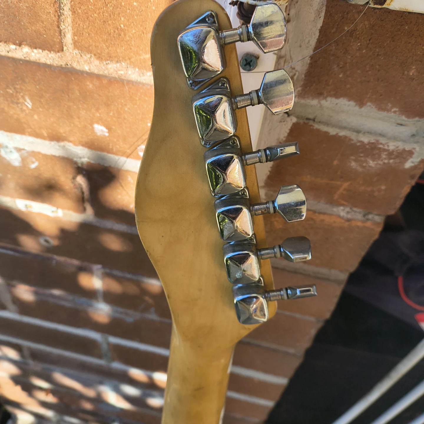 Electric guitar for kids - photo 3