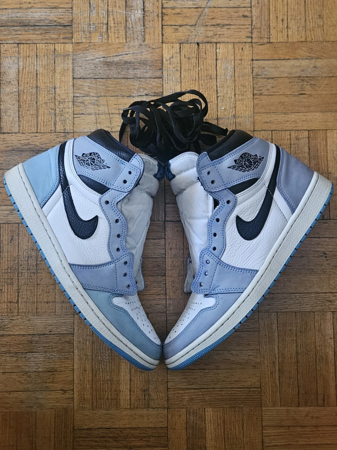 Authentic Air Jordan 1 High OG University Blue