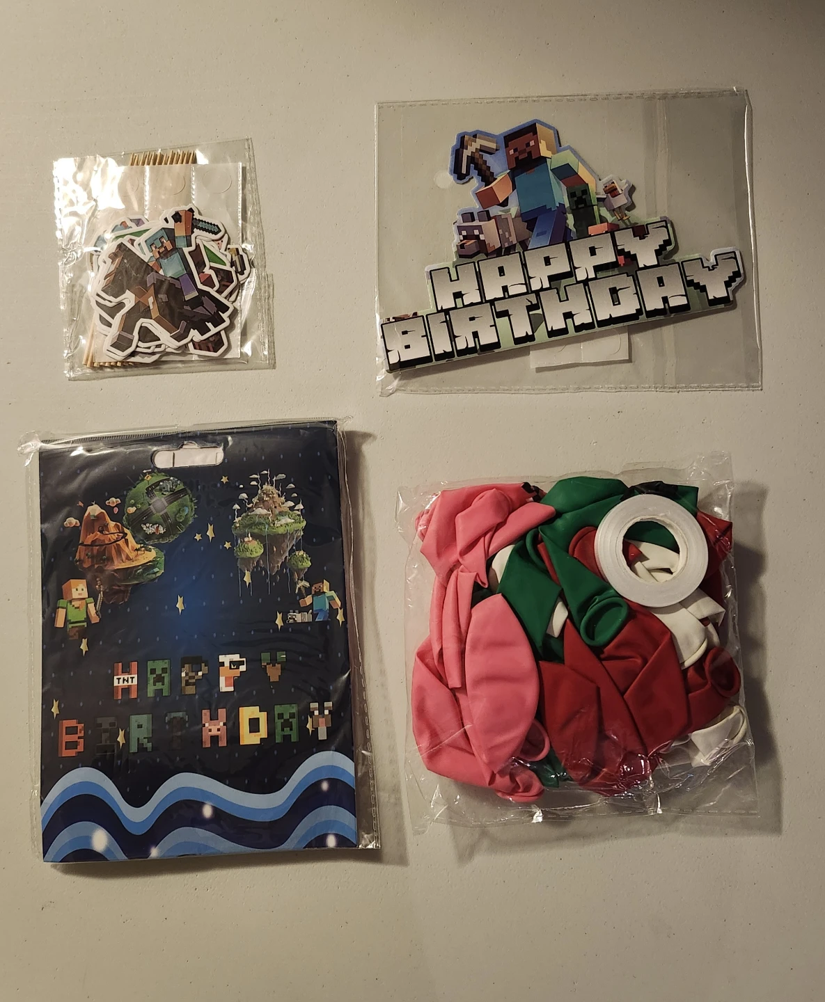 Minecraft Themed Birthday Party Decoration Set
