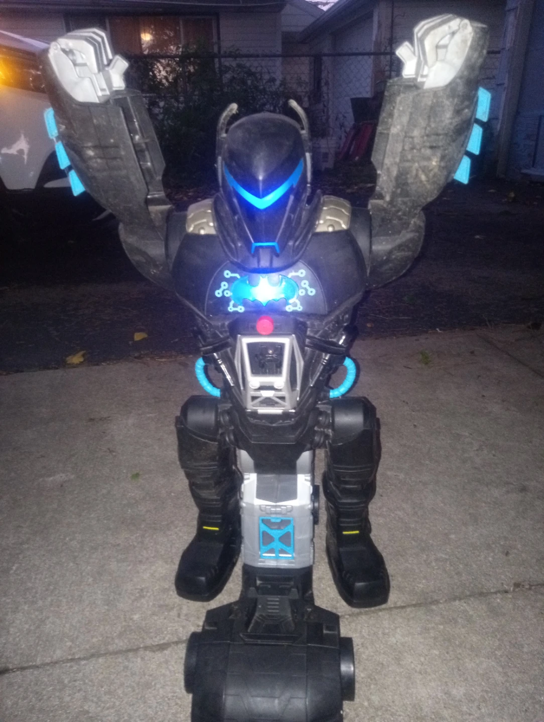 Fisher-Price DC Super Friends Batman Transforming Batbot
