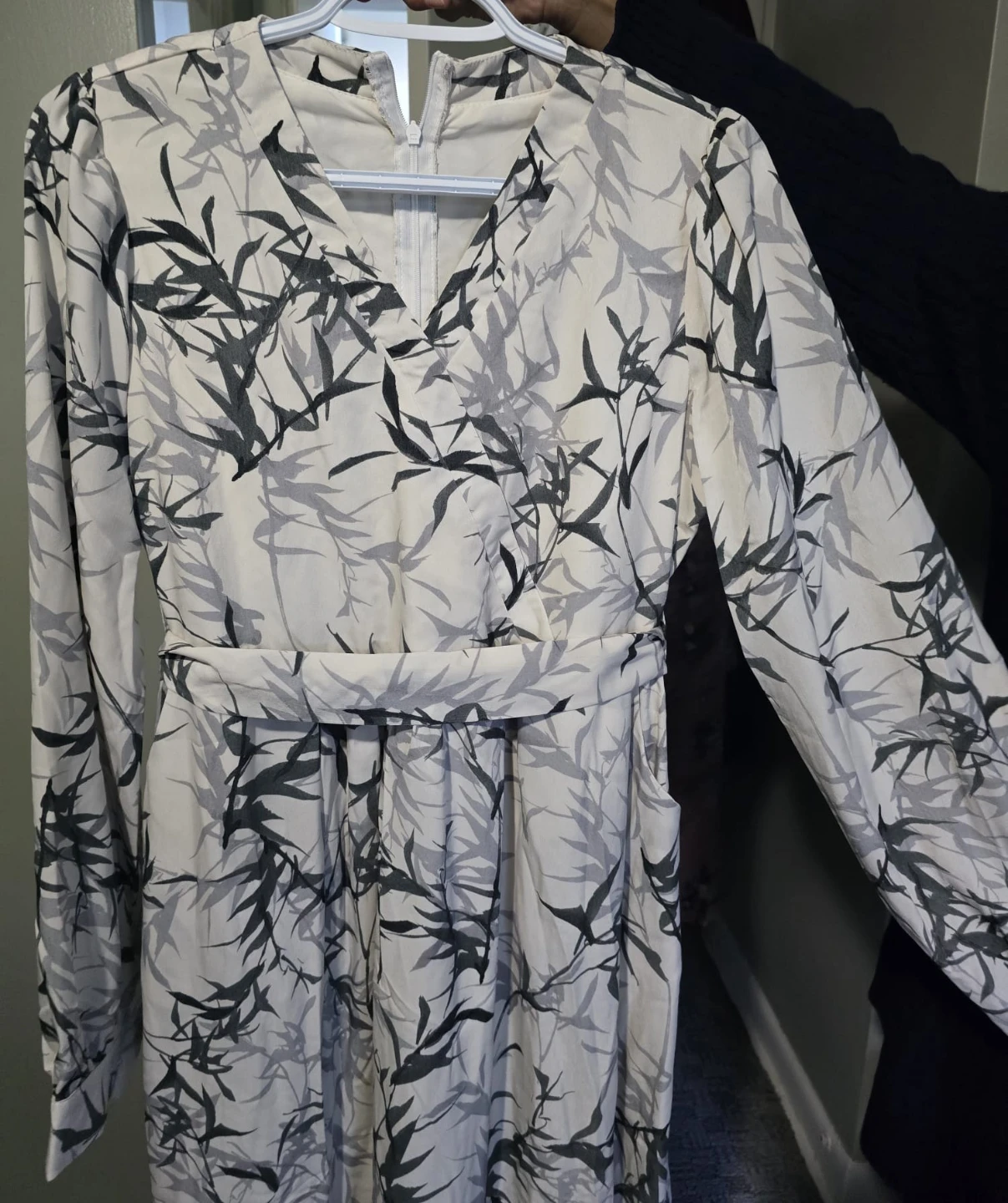 Bamboo Leaf Print Long Sleeve Maxi Dress - photo 2