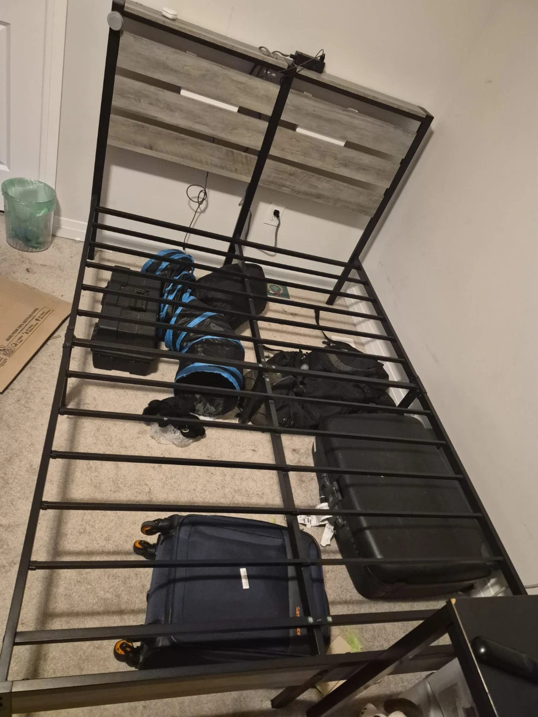 Metal and Wood Panel Bed Frame (Full/Double) - photo 3