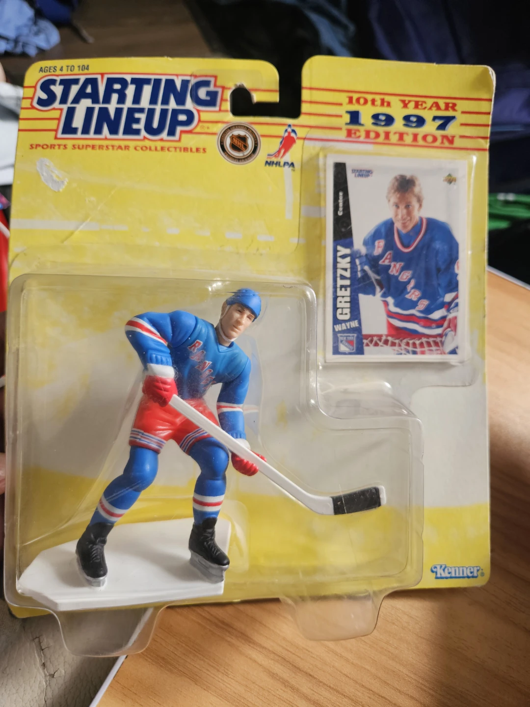1997 Starting Lineup Wayne Gretzky Figure