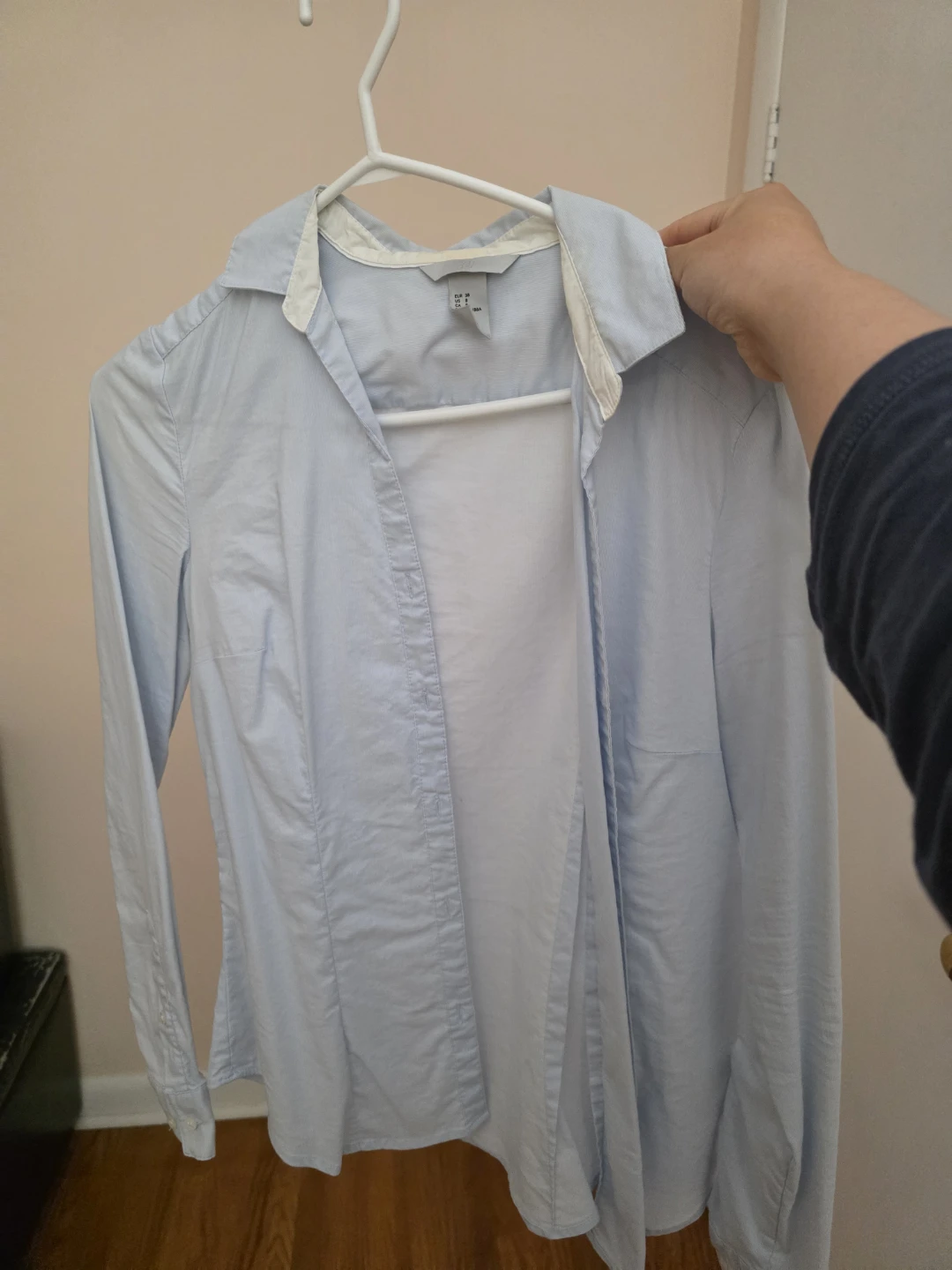 H&M Light Blue Button-Up Shirt