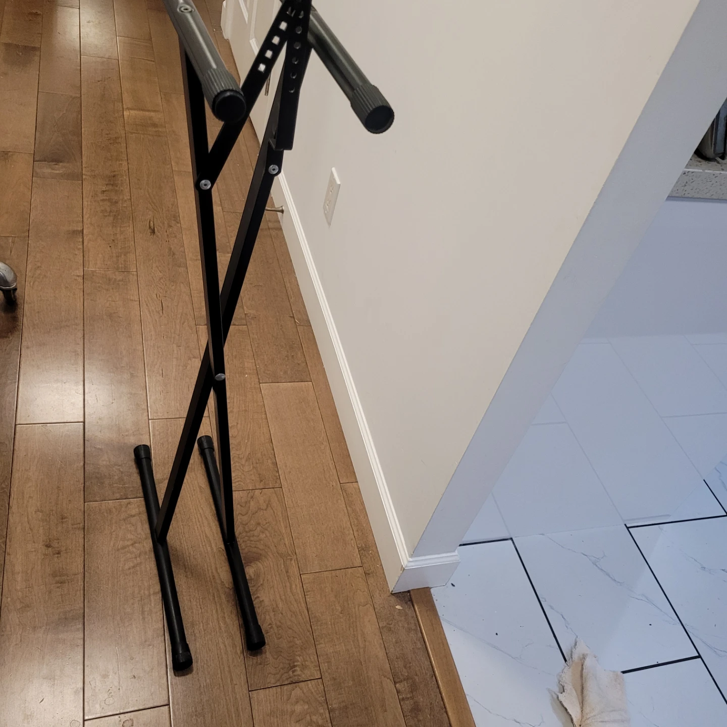 ADJUSTABLE KEYBOARD STAND - photo 2