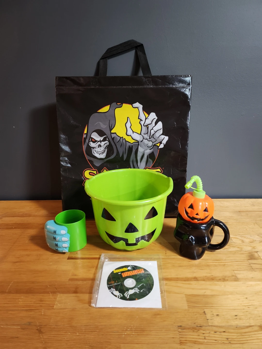 Halloween Decor and Accessory Bundle