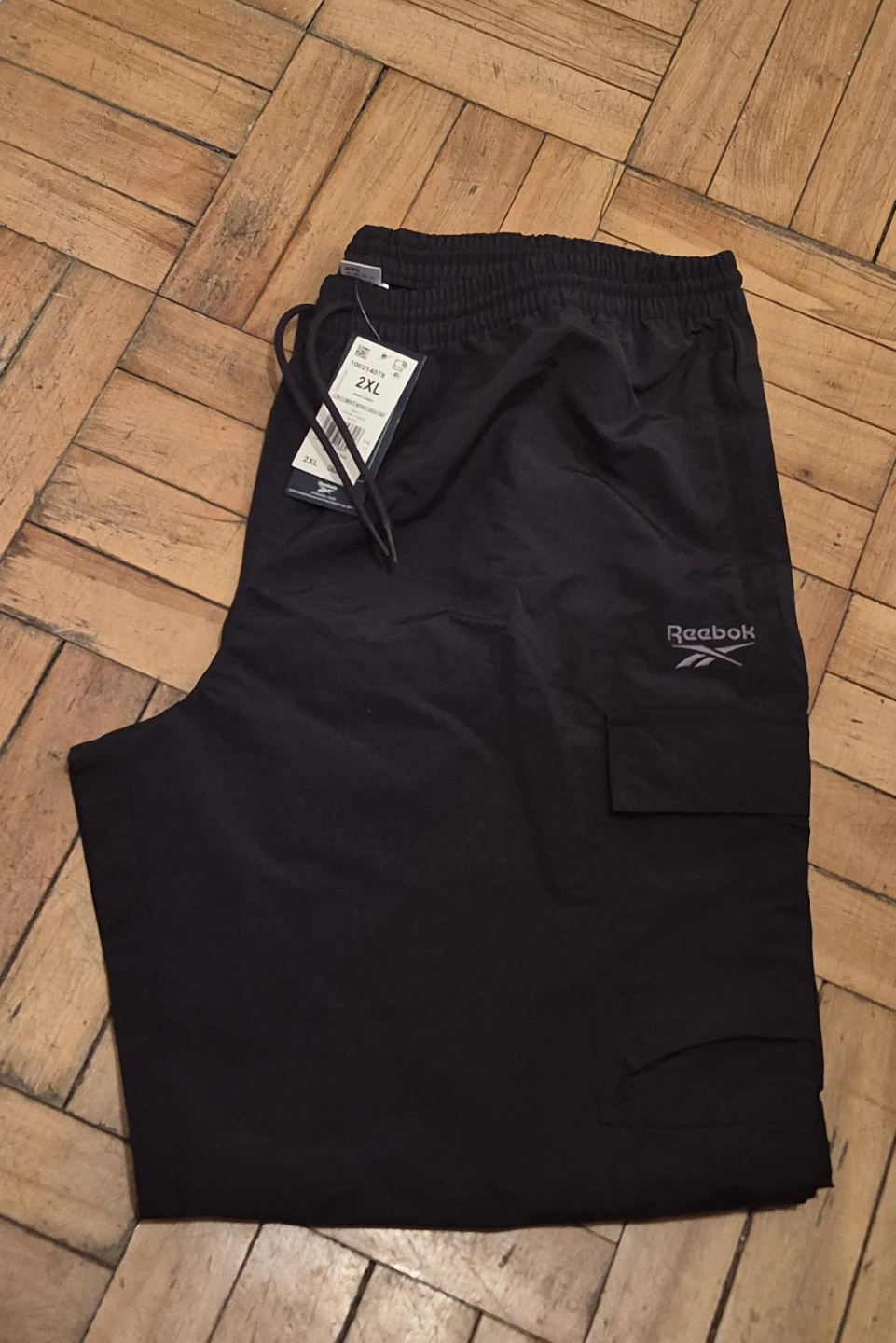 NWT)Reebok 2XL Icon Elements Woven Cargo Pants Black