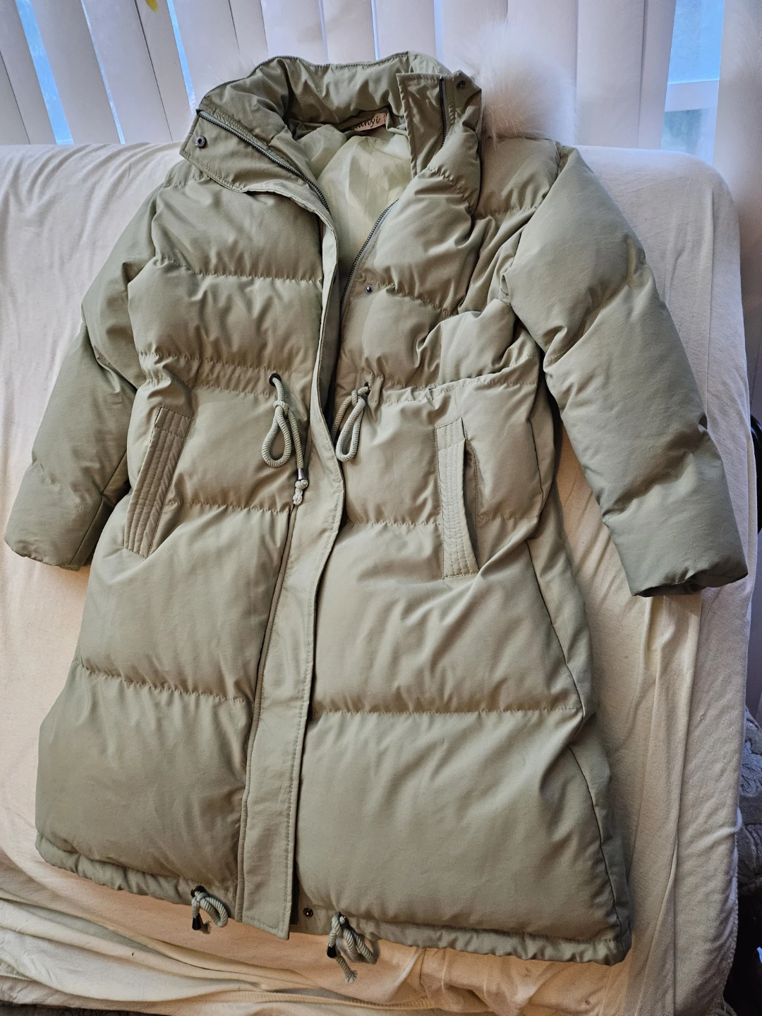 Olive Green Puffer Jacket with Faux Fur Hood - photo 3