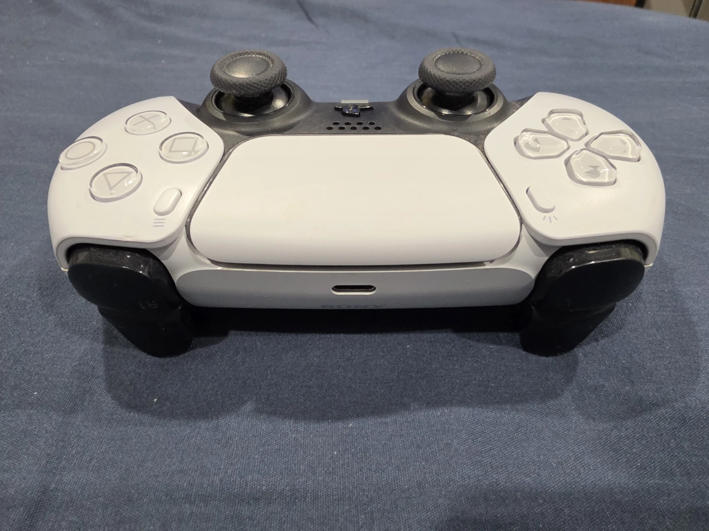 PlayStation 5 DualSense Wireless Controller - photo 4