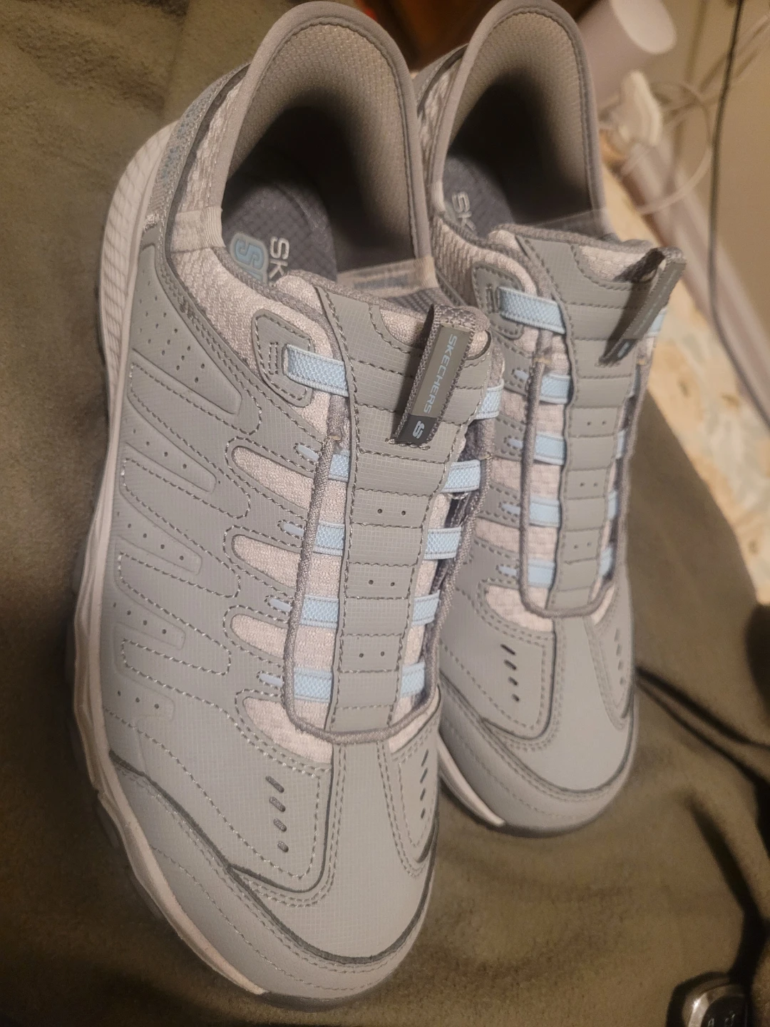 Women's Size 10 Skechers