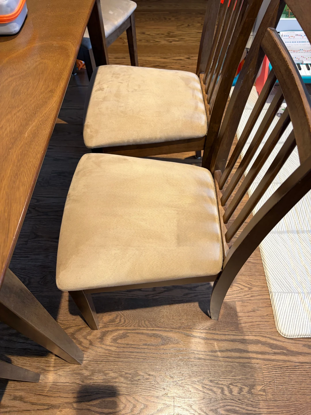 Like new Wooden Dining Table and Chairs Set  delivery availabe - photo 2