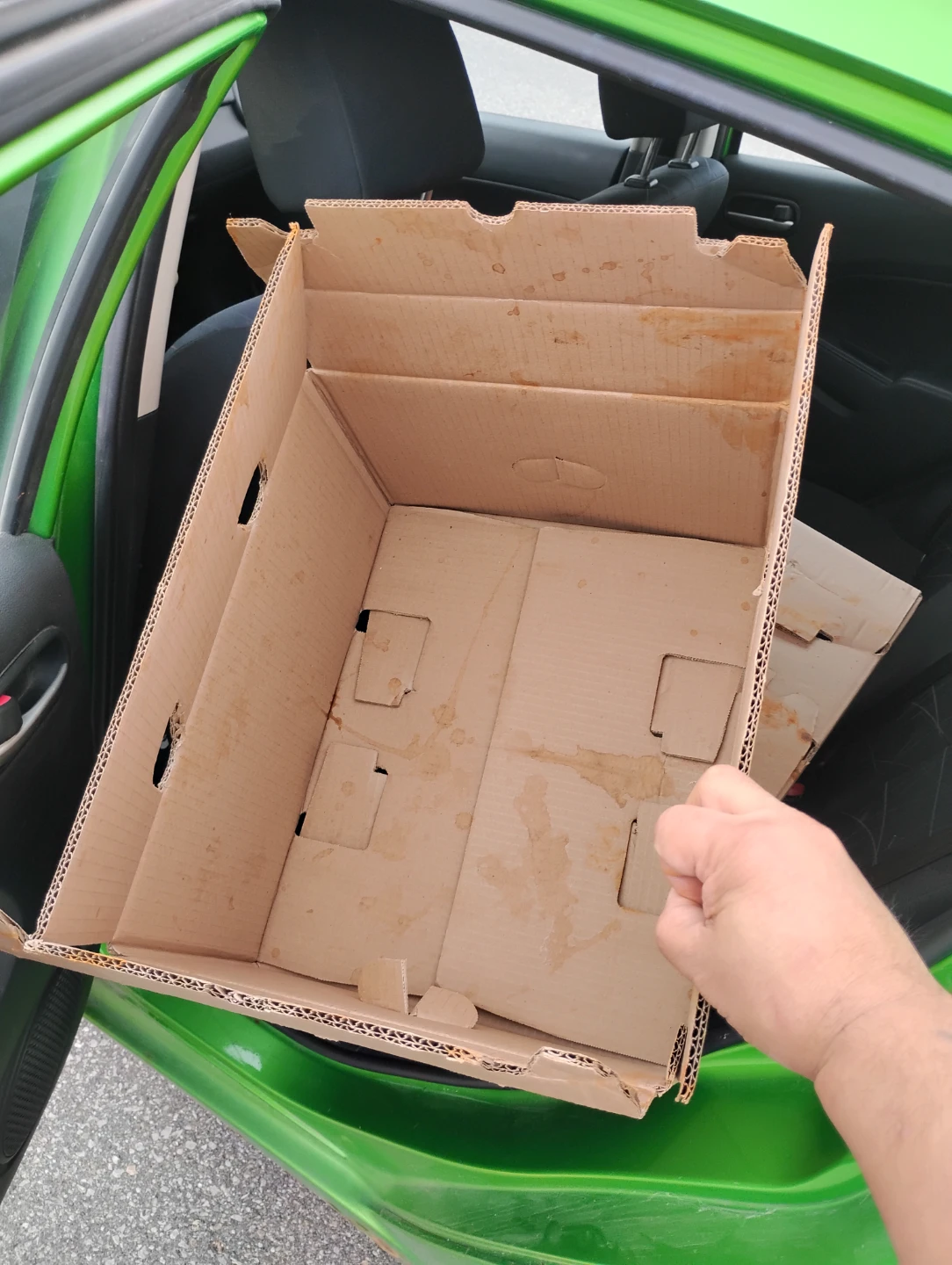 Sturdy cardboard moving boxes - photo 5