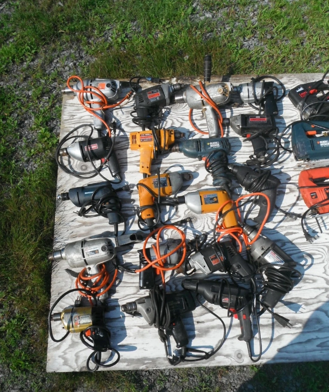 Assorted Corded Power Tools: Drills, Sanders, Saws - photo 3