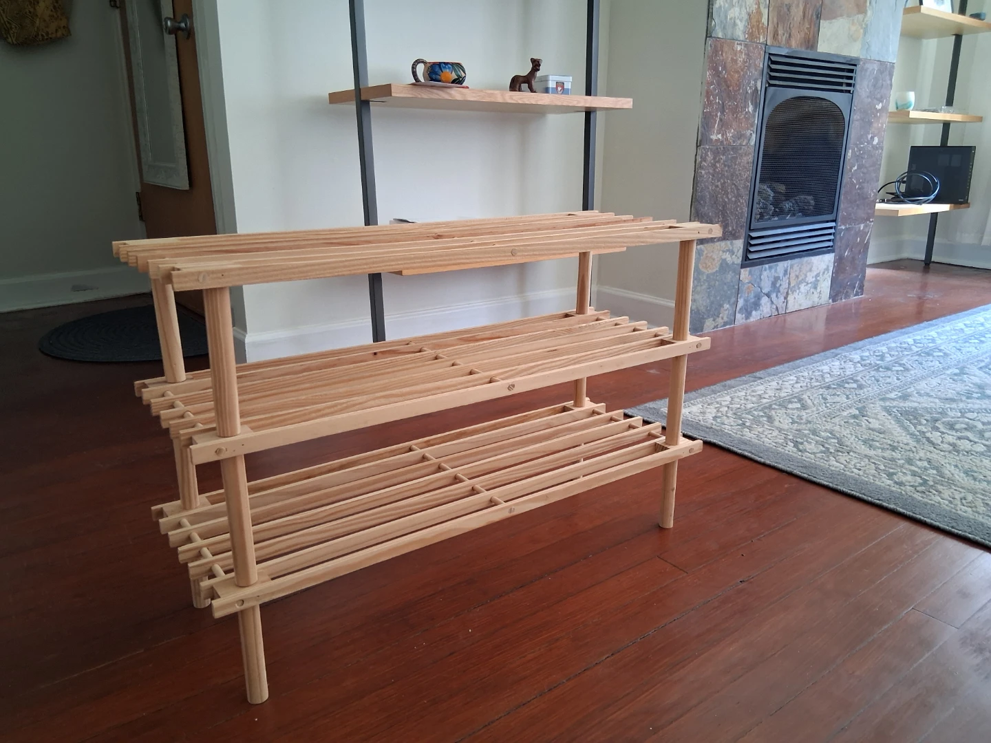 Free shoe rack - photo 2