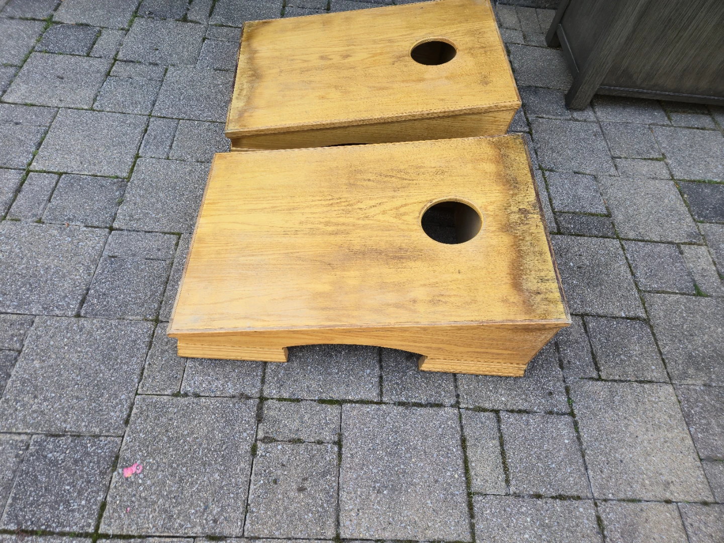 Custom Oak Cornhole Boards – Built-In Beer Holders – Set of 2 - photo 5