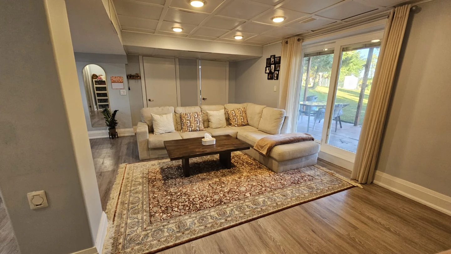 NEWLY RENOVATED WALK OUT APARTMENT-Innisfil - photo 3