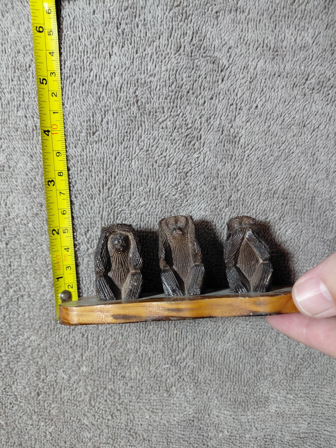 Three Wise Monkeys Wooden Figurine - photo 4