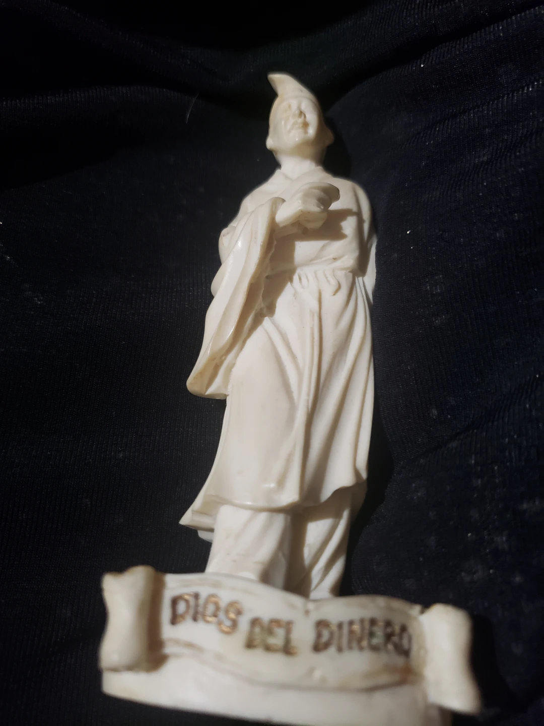 Dios del Dinero Figurine