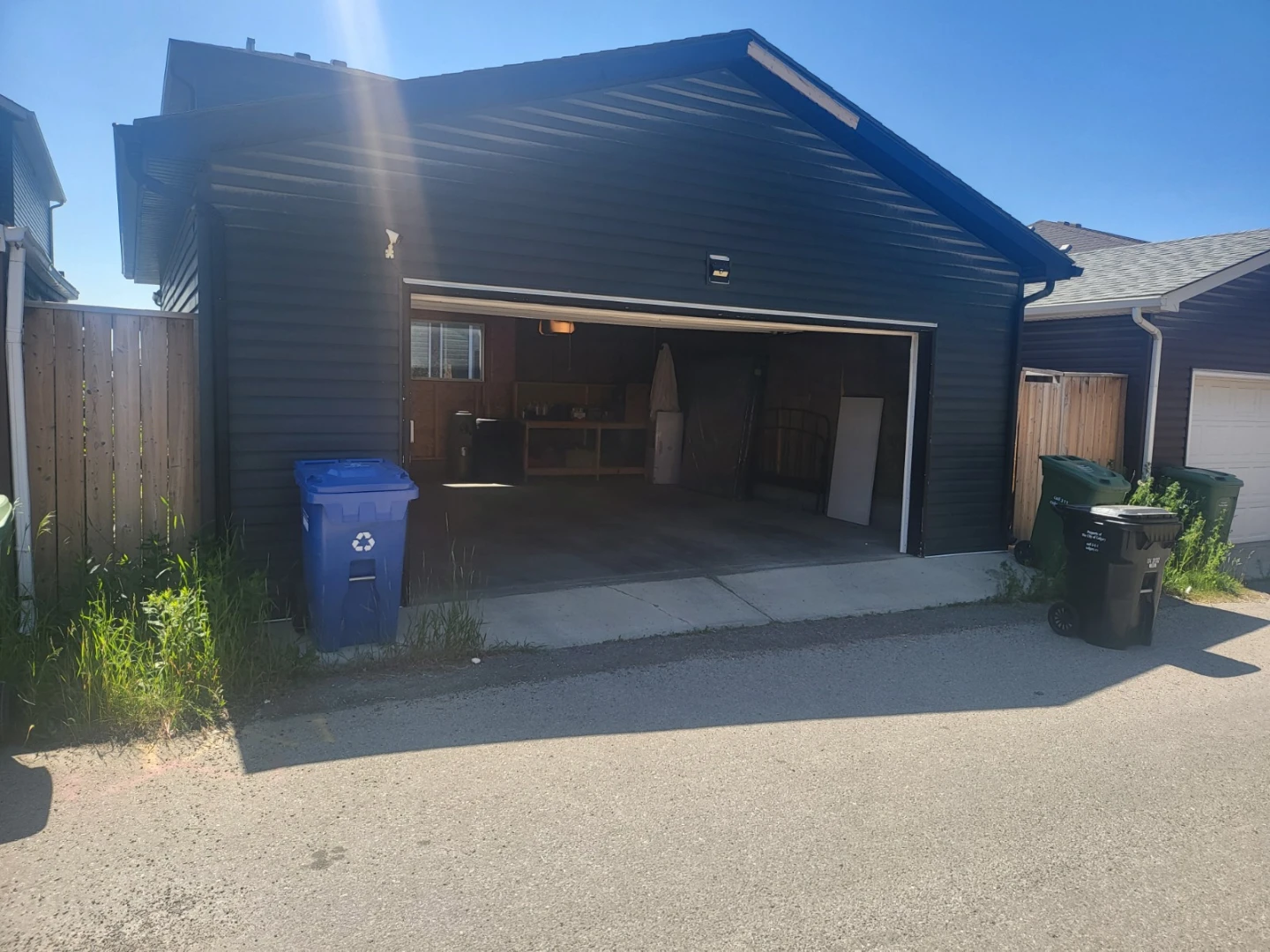 Oversized Double Garage for Rent in Evanston NW — $430/month - photo 4