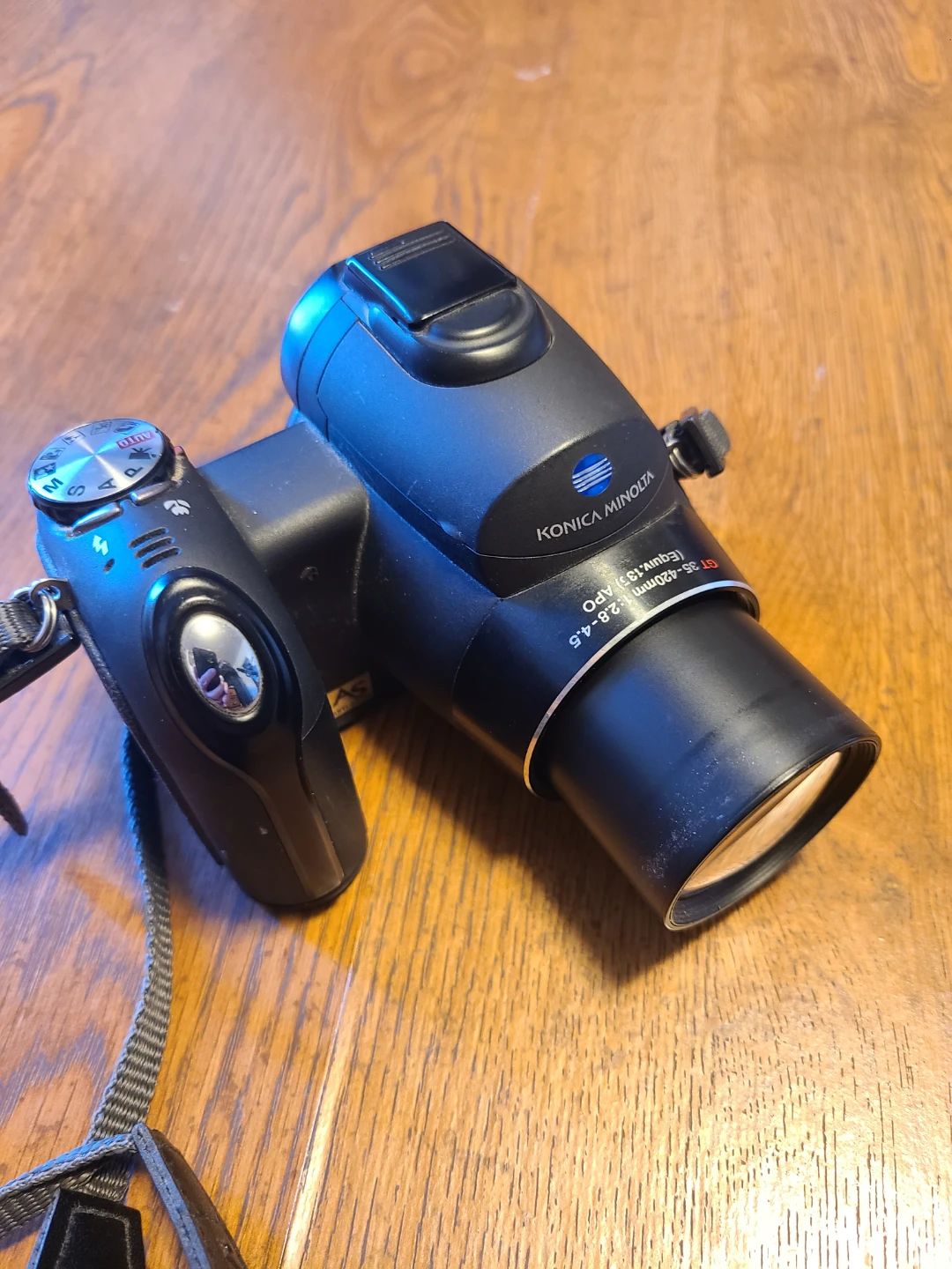 Konica Minolta DiMAGE Z5 Camera 12x, 5 Megapixels - photo 2