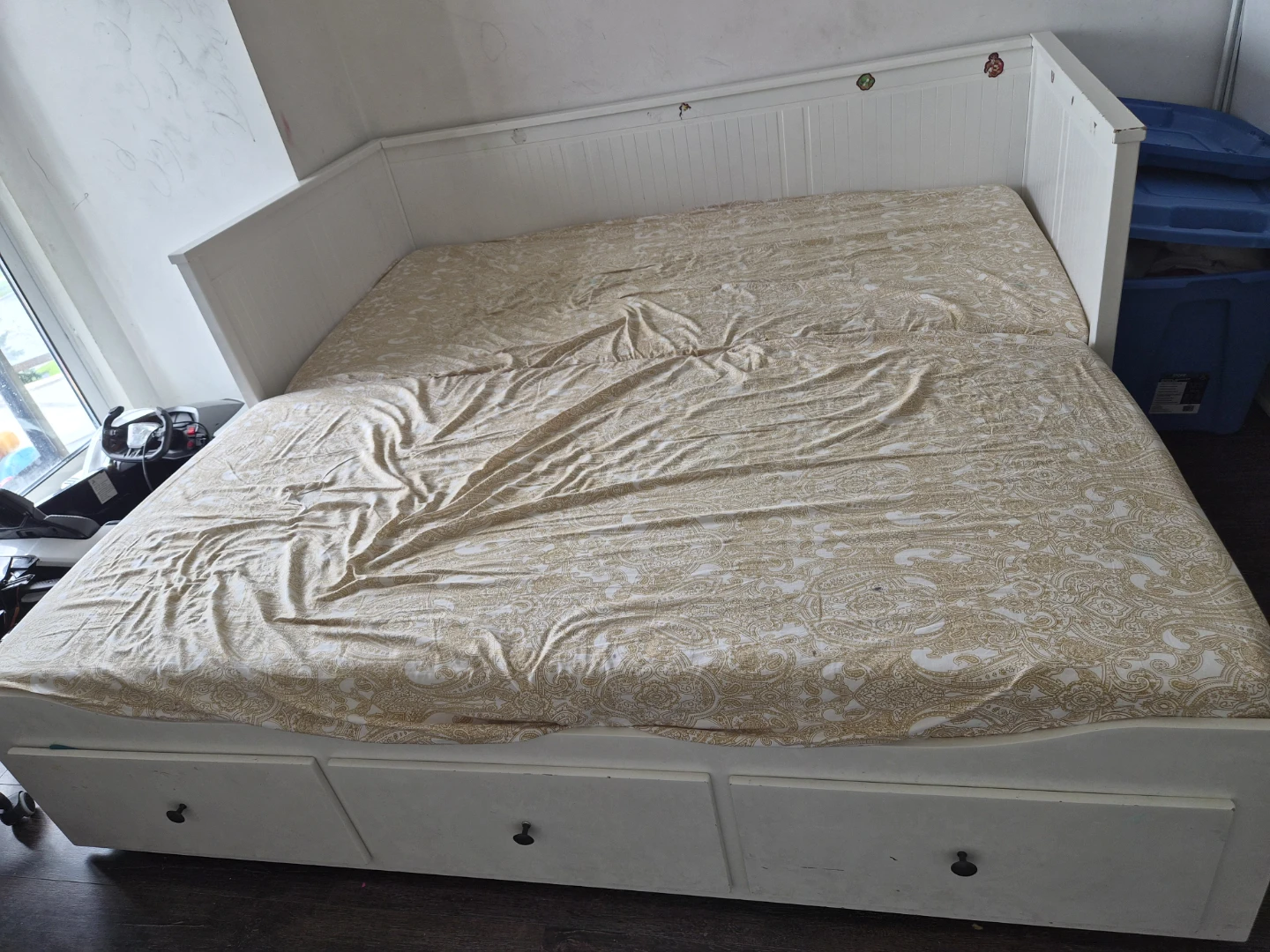 White IKEA Hemnes Daybed only frame,   mattress not included - photo 4