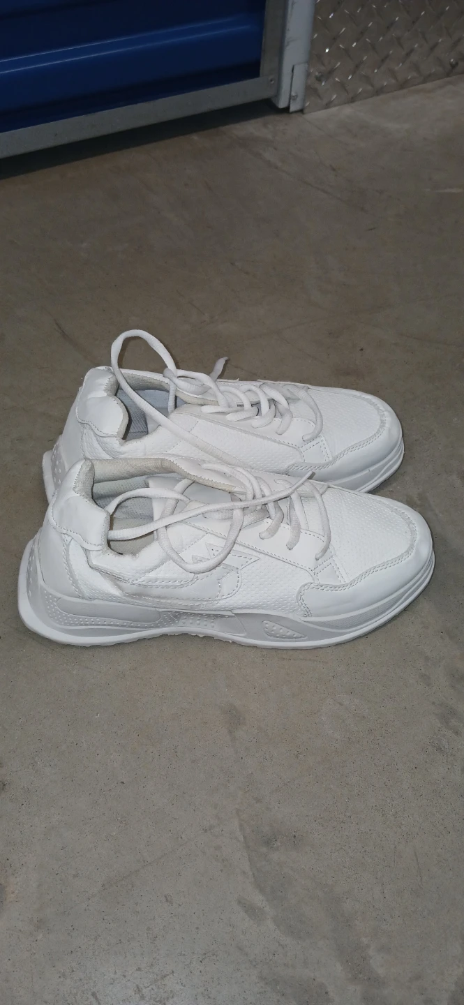 White shoes for sale/ please read description