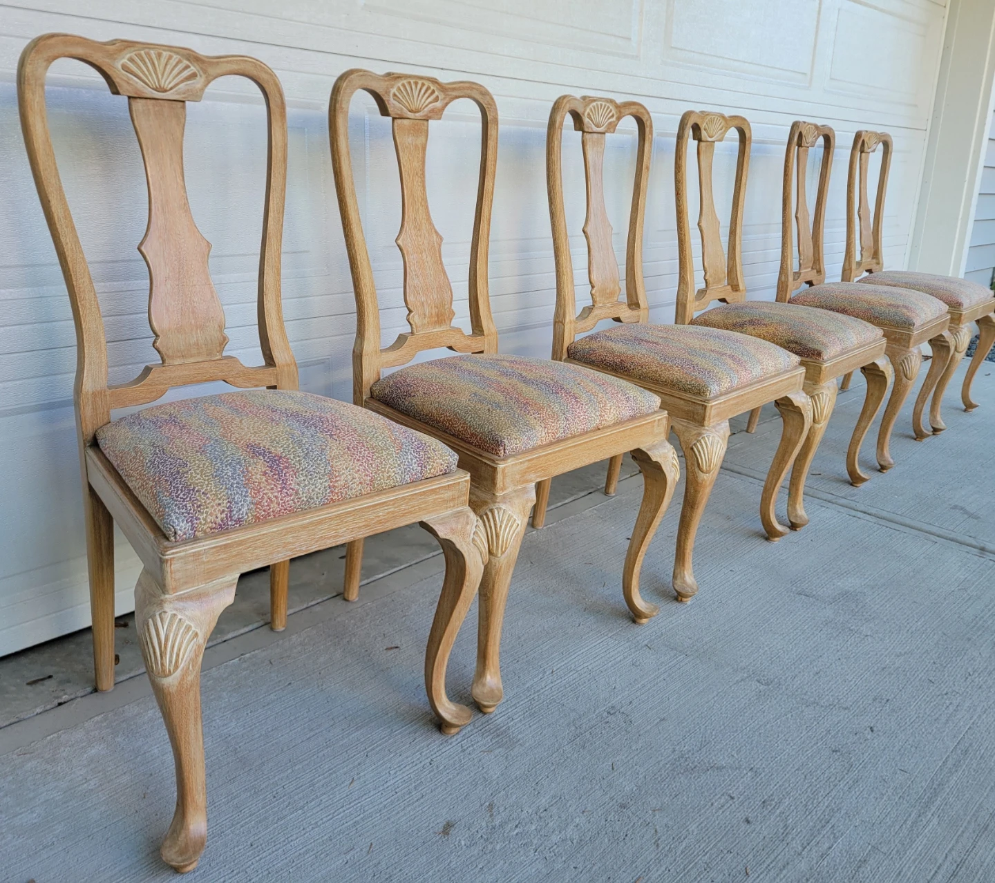Set of 6 Vintage Queen Anne Dining Chairs – Pickled Oak Finish