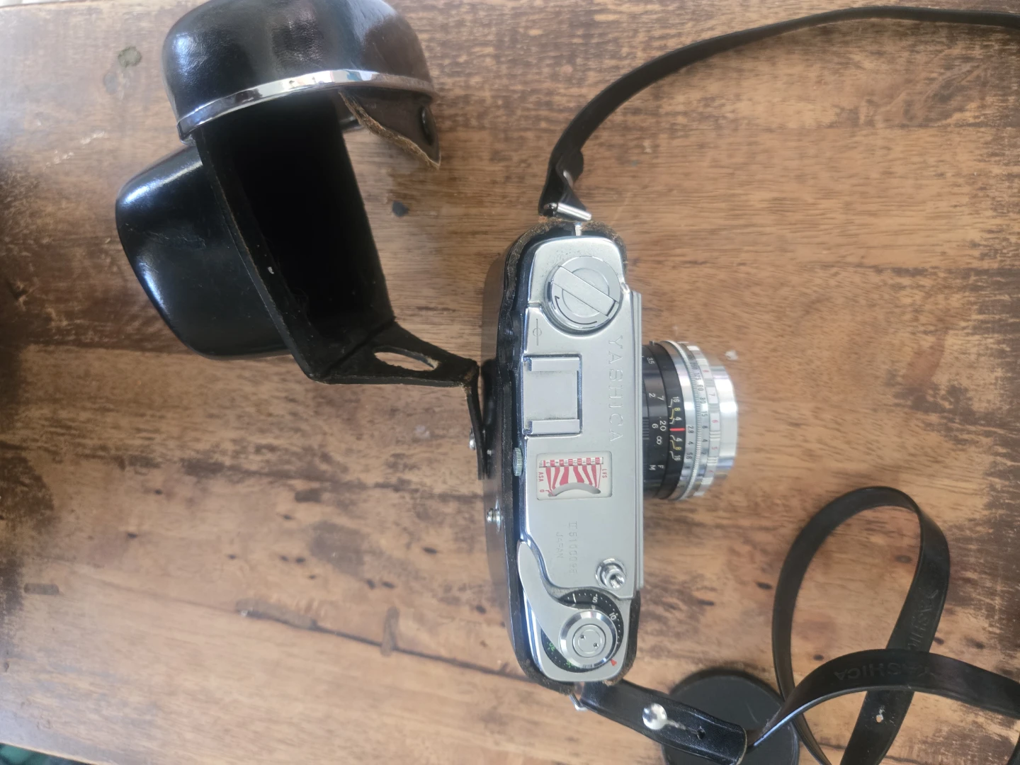 Vintage Film Camera Bundle - photo 4