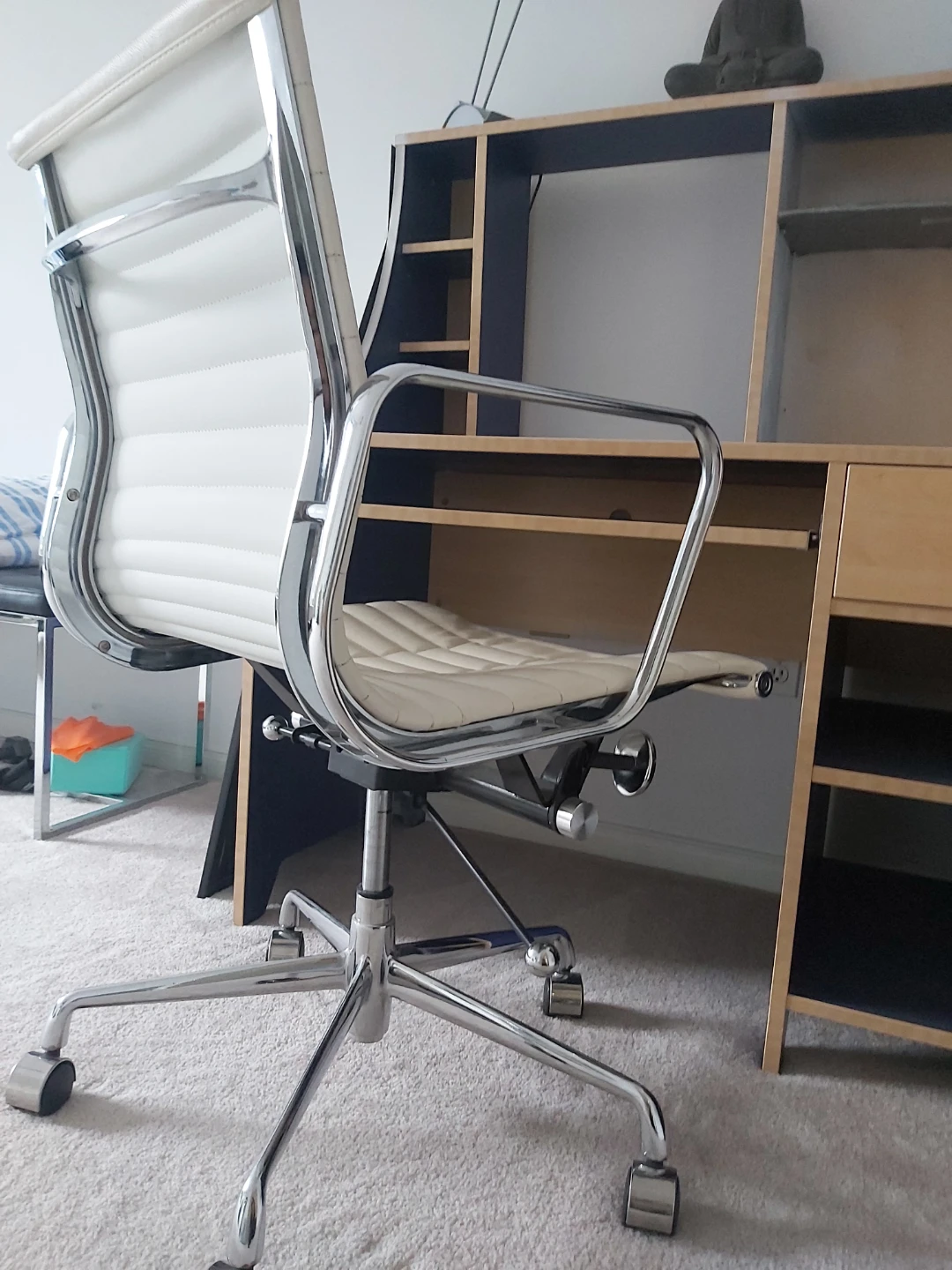 White Chrome Office Chair - photo 3