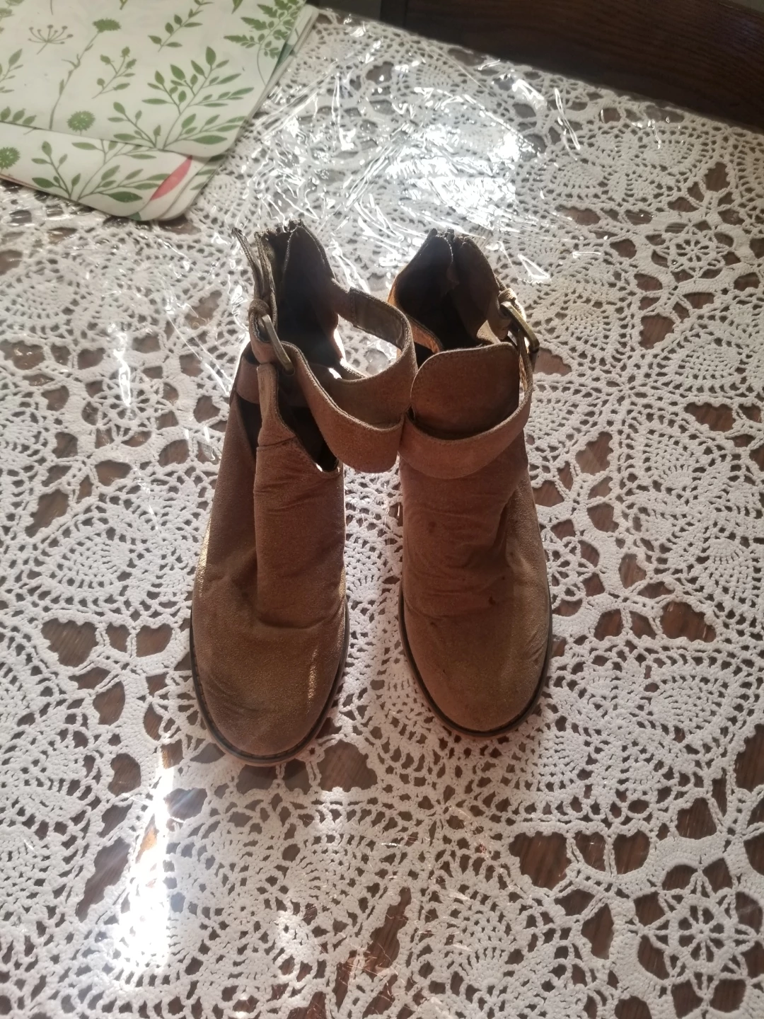 Harlow Tan Ankle Boots Size 8