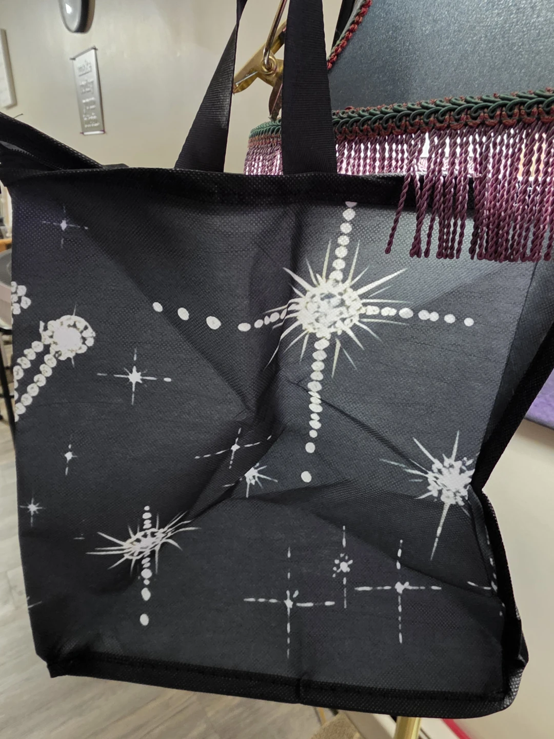 Queen Print Tote Bag - photo 3