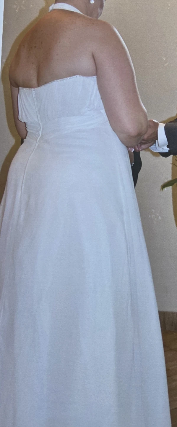 White Halter Neck Wedding Dress - photo 2