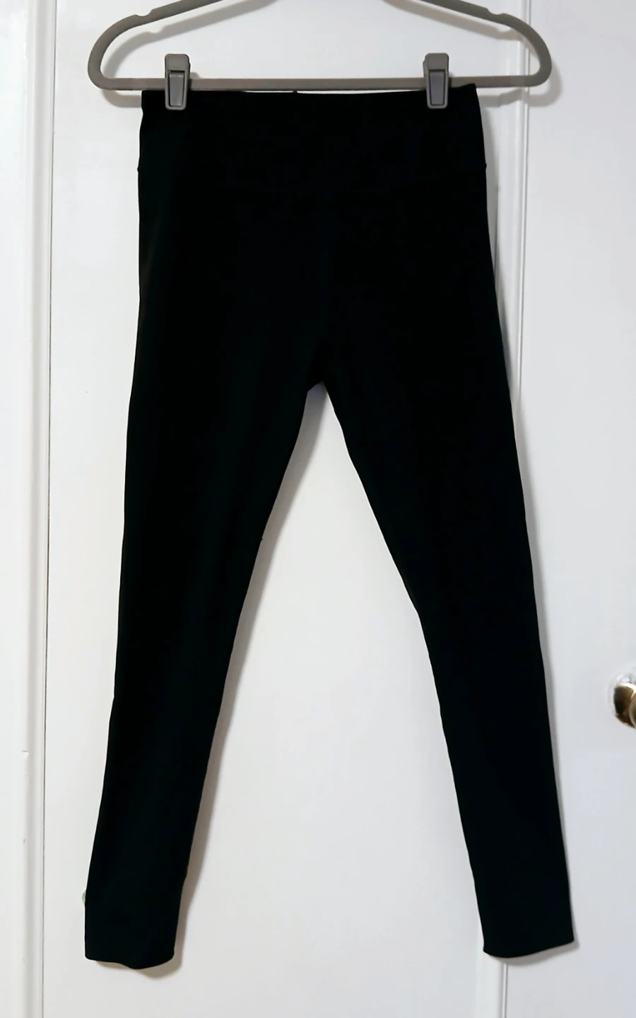 Women Medium Uniqlo Black Leggings
