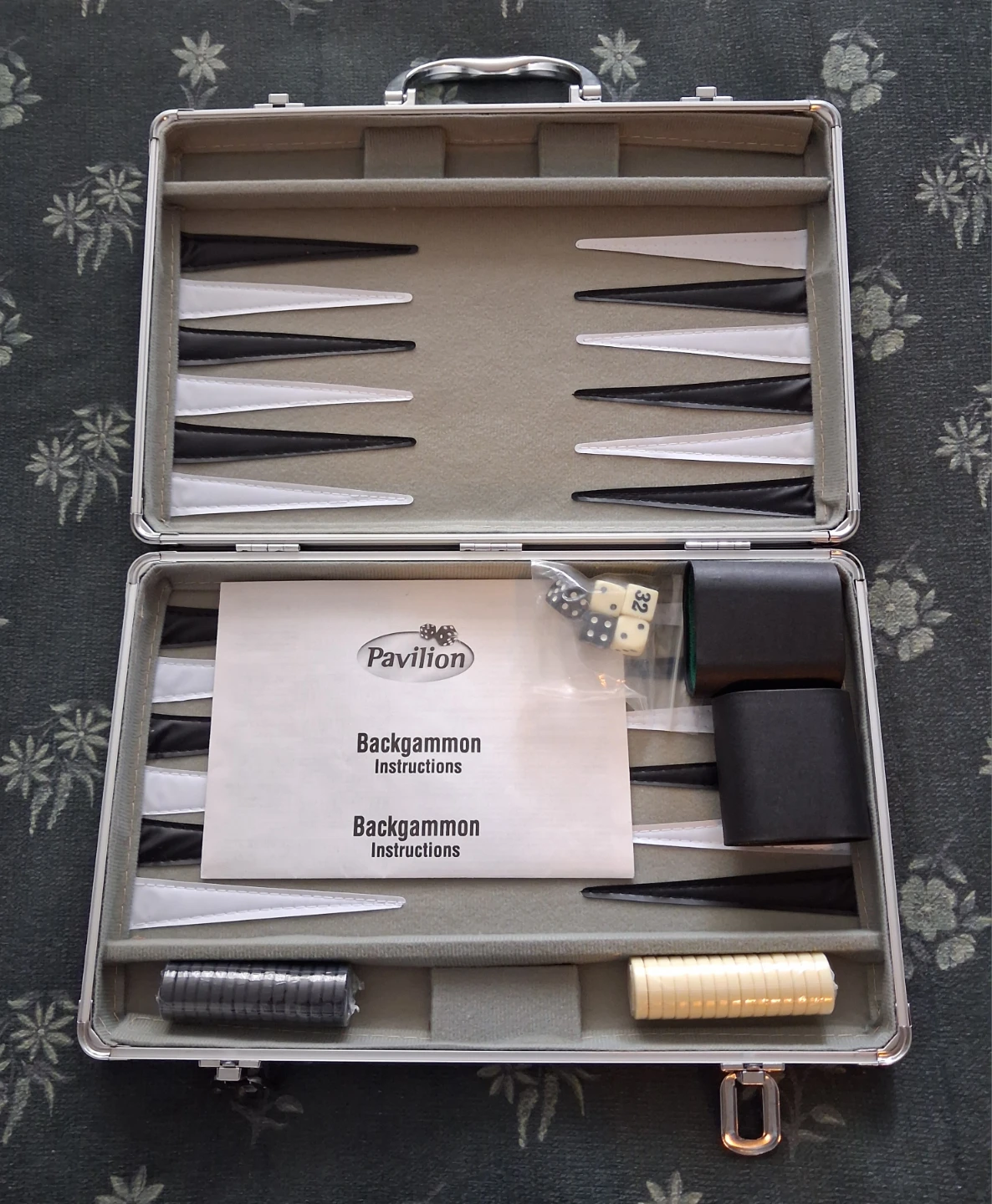 🆕Pavilion Backgammon Set