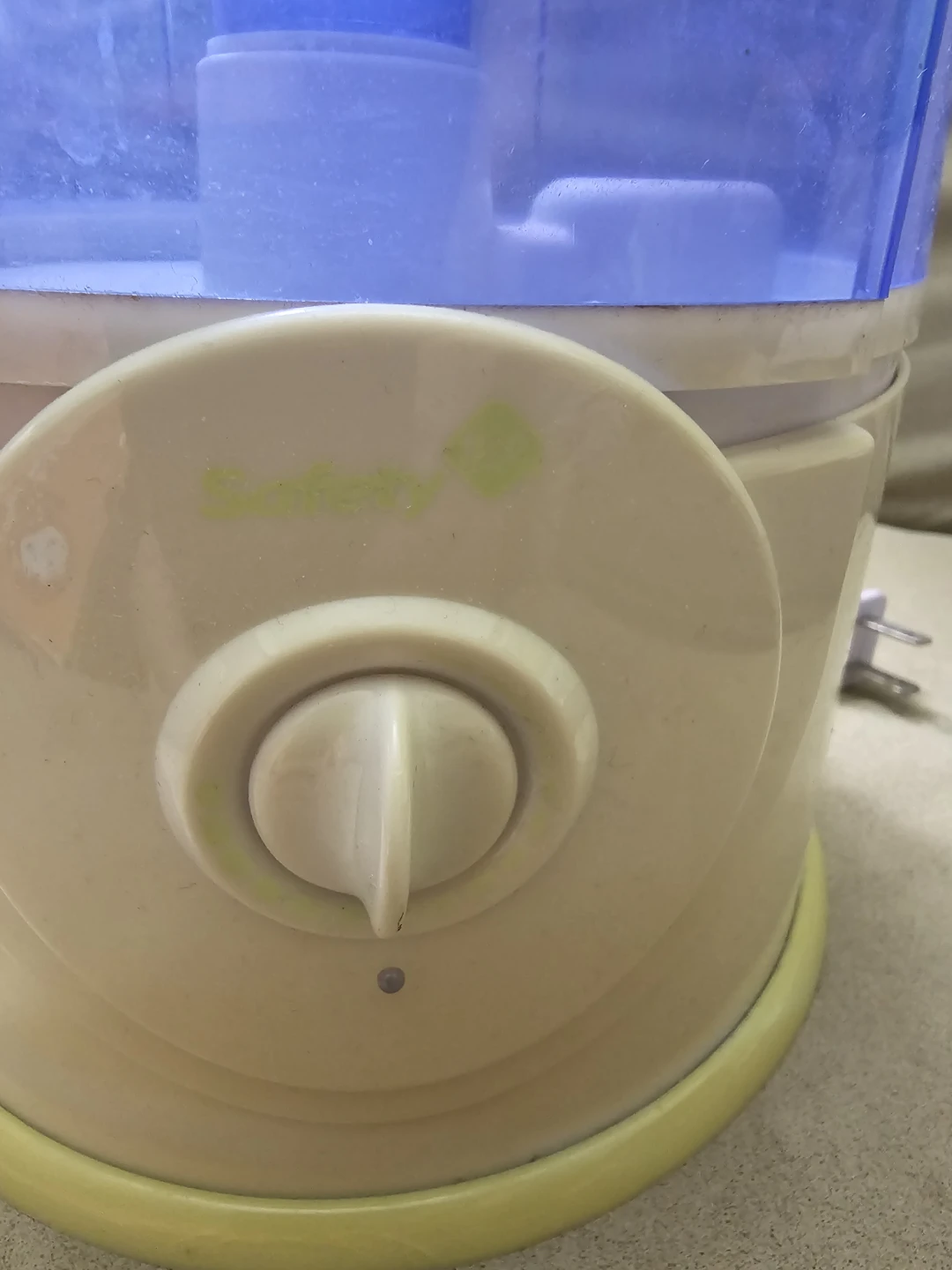 Safety 1st Ultrasonic Humidifier Model 49292 - photo 2