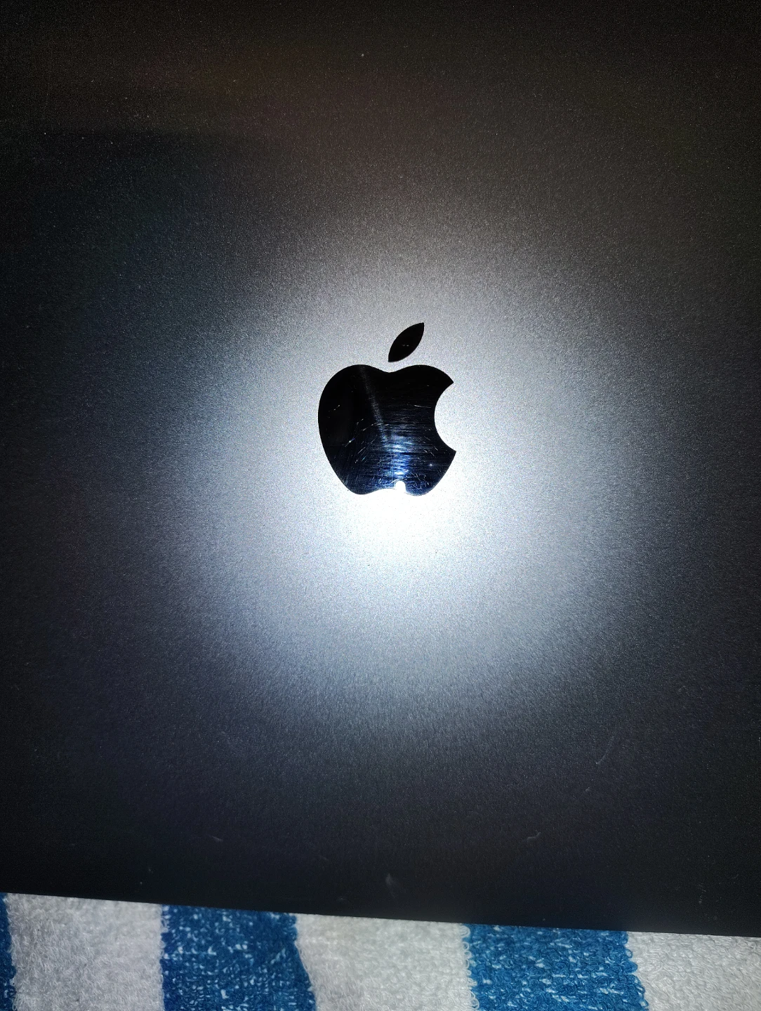 Apple MacBook Pro 15-inch Intel Core i7